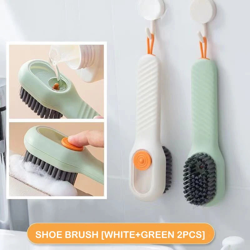 Brosse multifonctionnelle pour chaussures avec distributeur de savon